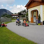 公寓 Baby- Und Kinderbauernhof Montaning *