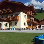 Daire Baby- Und Kinderbauernhof Montaning Forstau (Salzburg)