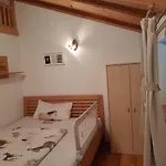 Baby- Und Kinderbauernhof Montaning