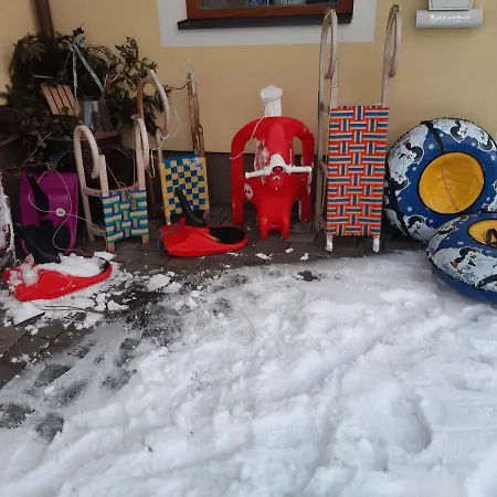 Baby- Und Kinderbauernhof Montaning *