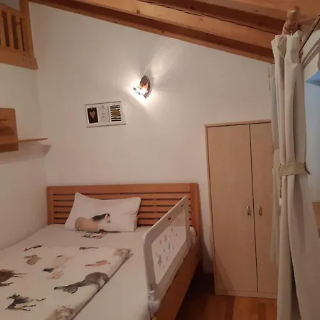 Baby- Und Kinderbauernhof Montaning