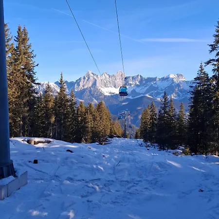 Baby- Und Kinderbauernhof Montaning * פורסטאו