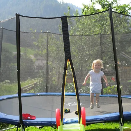 Baby- Und Kinderbauernhof Montaning Apartman