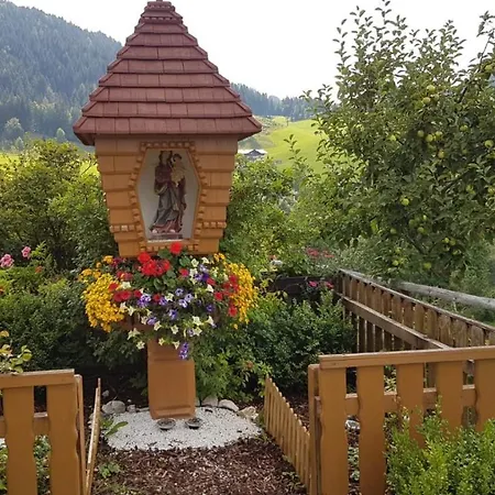 Baby- Und Kinderbauernhof Montaning *