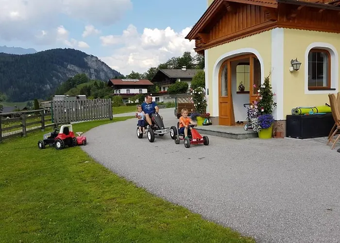 Lägenhet Baby- Und Kinderbauernhof Montaning *