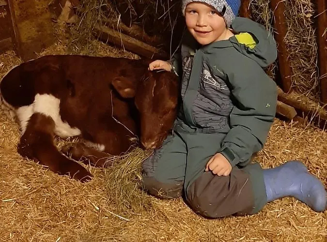 Lägenhet Baby- Und Kinderbauernhof Montaning *