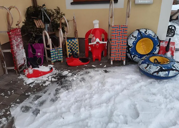 Baby- Und Kinderbauernhof Montaning *