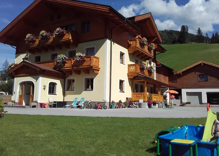 アパート Baby- Und Kinderbauernhof Montaning フォルスタウ