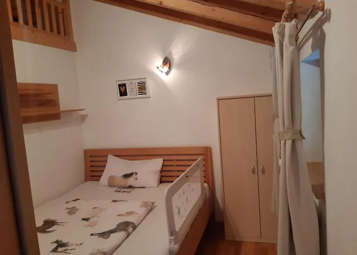 Baby- Und Kinderbauernhof Montaning