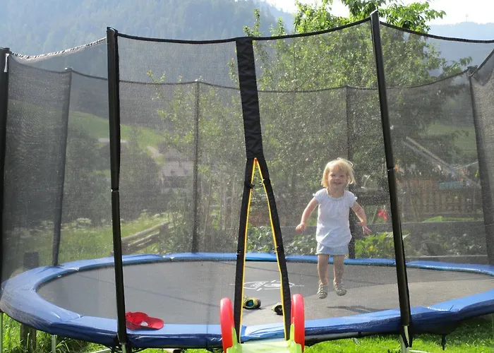 Baby- Und Kinderbauernhof Montaning アパート