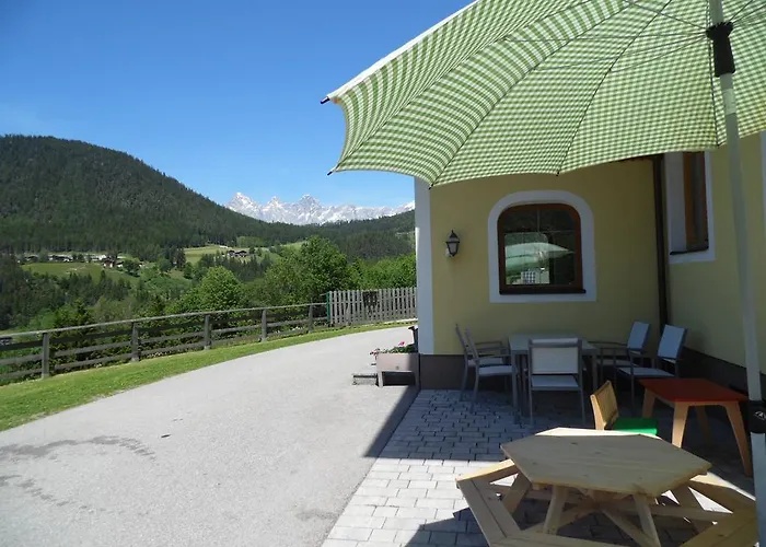 Baby- Und Kinderbauernhof Montaning