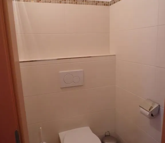 Baby- Und Kinderbauernhof Montaning